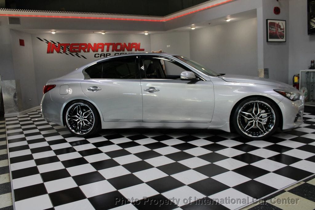 2015 Infiniti Q50 photo 3