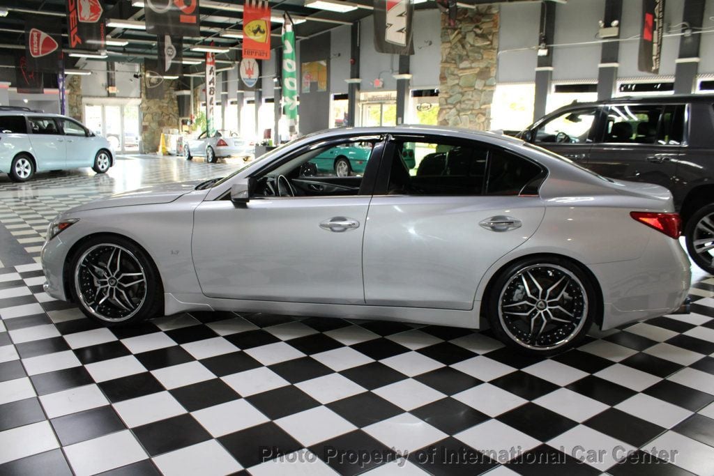 2015 Infiniti Q50 photo 7