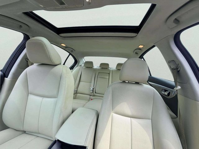 2015 INFINITI Q50 4dr Sedan Premium AWD - 23011256 - 14