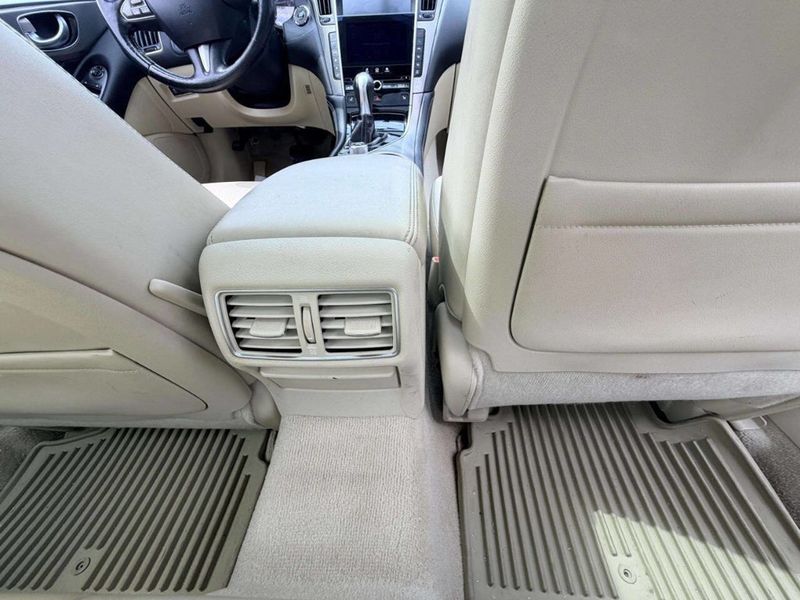 2015 INFINITI Q50 4dr Sedan Premium AWD - 23011256 - 21