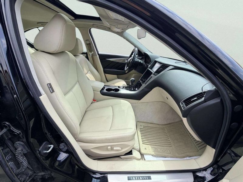 2015 INFINITI Q50 4dr Sedan Premium AWD - 23011256 - 23