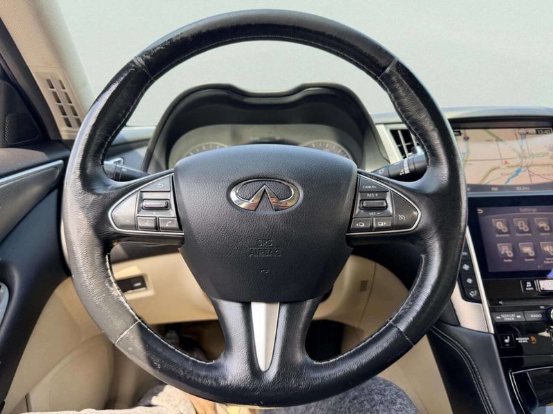 2015 INFINITI Q50 4dr Sedan Premium AWD - 23011256 - 24