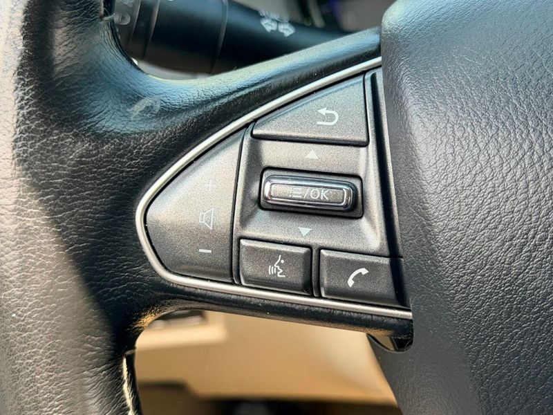 2015 INFINITI Q50 4dr Sedan Premium AWD - 23011256 - 26