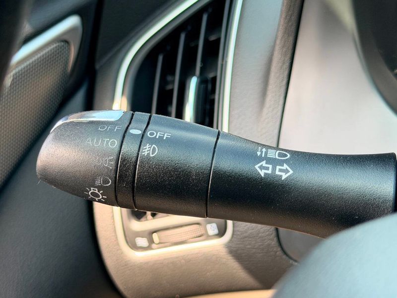 2015 INFINITI Q50 4dr Sedan Premium AWD - 23011256 - 27