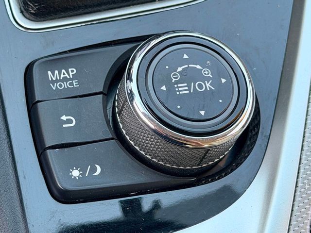 2015 INFINITI Q50 4dr Sedan Premium AWD - 23011256 - 38