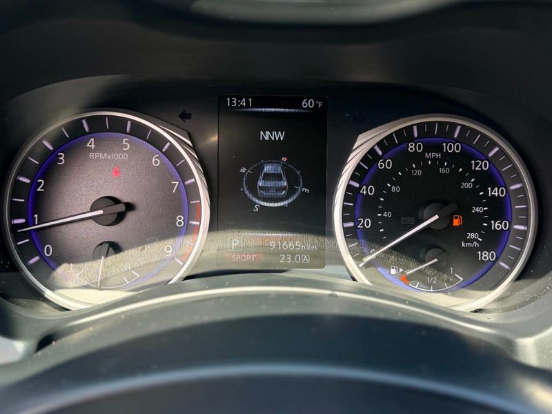 2015 INFINITI Q50 4dr Sedan Premium AWD - 23011256 - 41