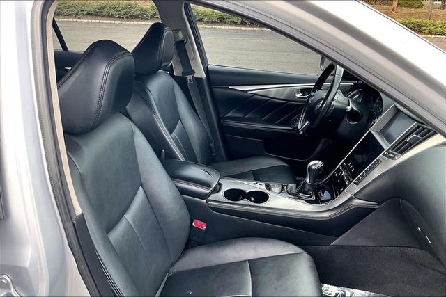 2015 INFINITI Q50 4dr Sedan Premium AWD - 22936237 - 11