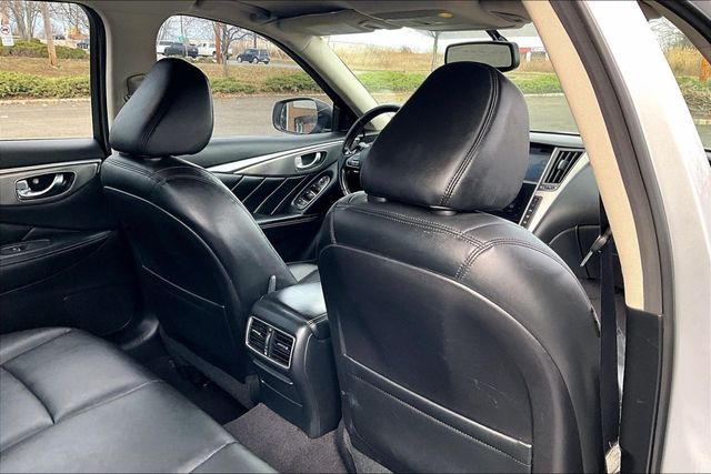 2015 INFINITI Q50 4dr Sedan Premium AWD - 22936237 - 14