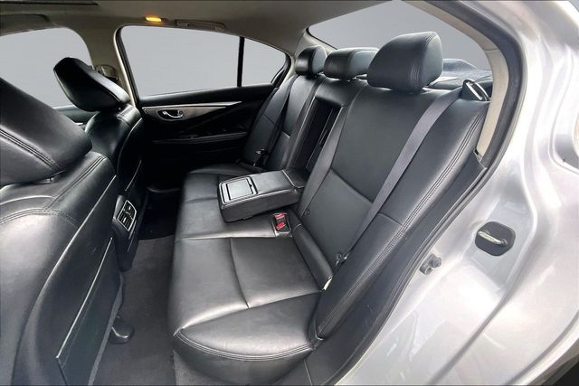 2015 INFINITI Q50 4dr Sedan Premium AWD - 22936237 - 16