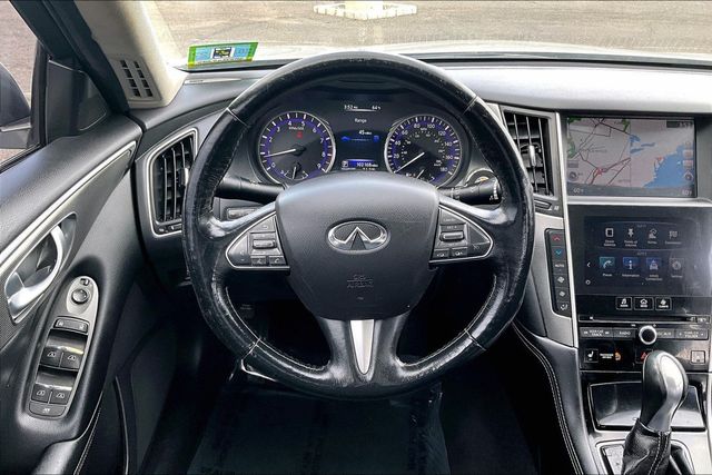 2015 INFINITI Q50 4dr Sedan Premium AWD - 22936237 - 19