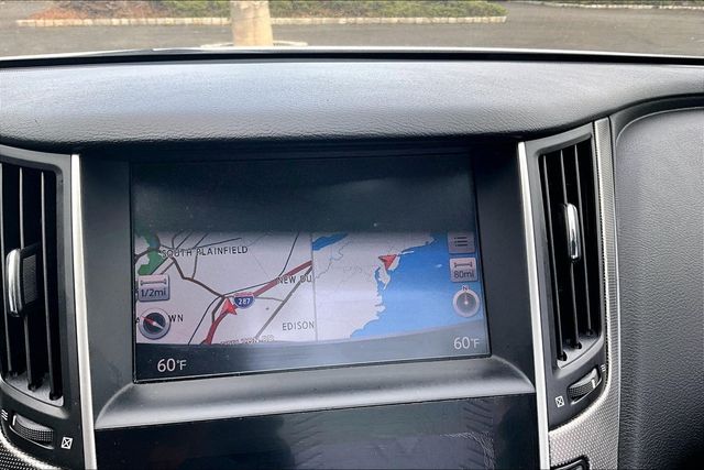 2015 INFINITI Q50 4dr Sedan Premium AWD - 22936237 - 25