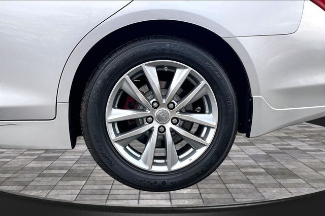 2015 INFINITI Q50 4dr Sedan Premium AWD - 22936237 - 34