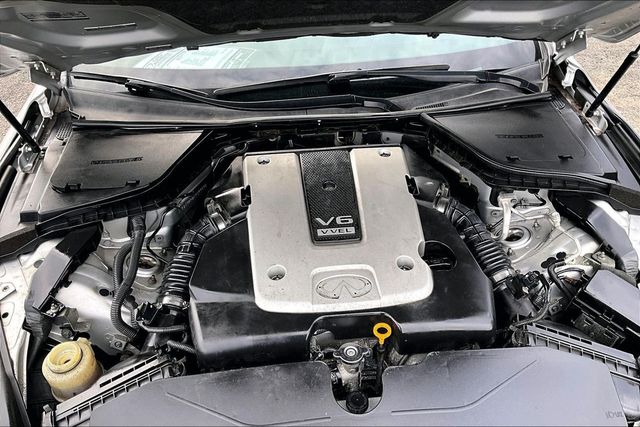 2015 INFINITI Q50 4dr Sedan Premium AWD - 22936237 - 35