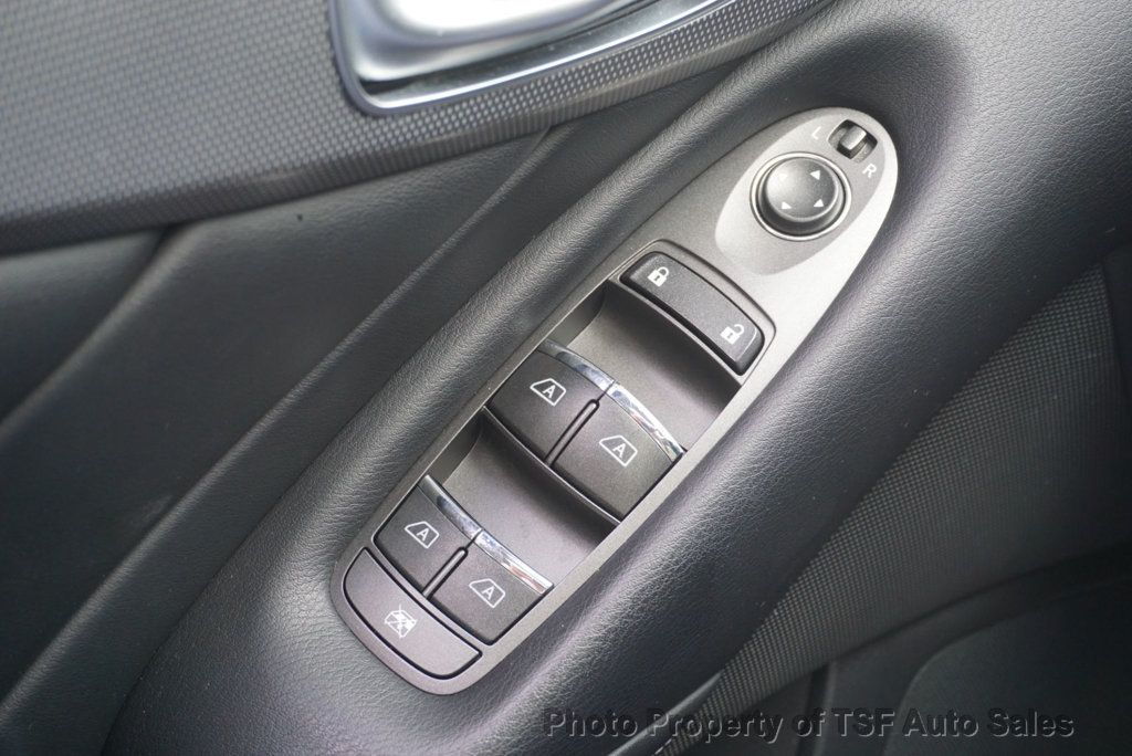2015 INFINITI Q50 4dr Sedan Premium AWD - 23089270 - 27