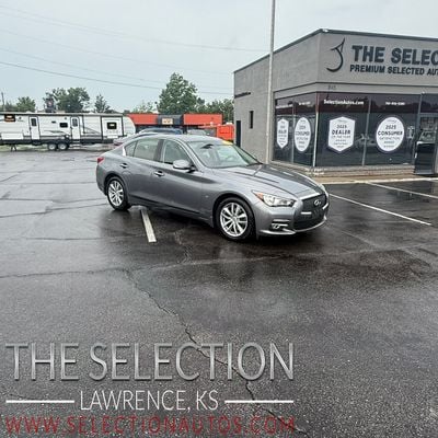 2015 INFINITI Q50