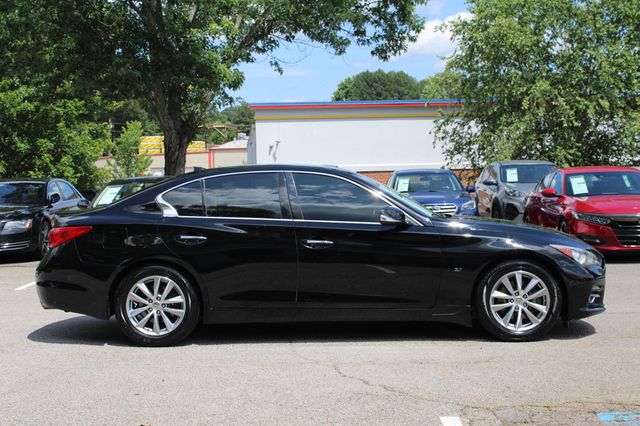 2015 INFINITI Q50 Premium's photo