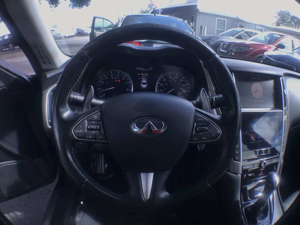 2015 Infiniti Q50 photo 12