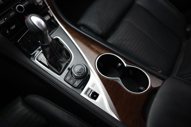 2015 INFINITI Q50 4dr Sedan RWD - 22995292 - 40