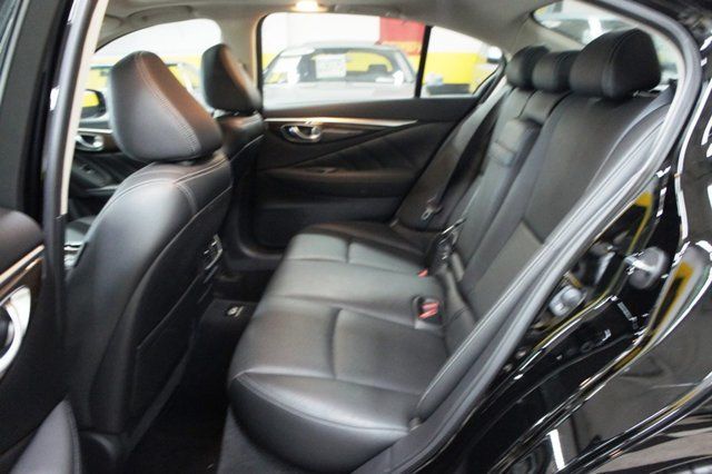 2015 Infiniti Q50 photo 9