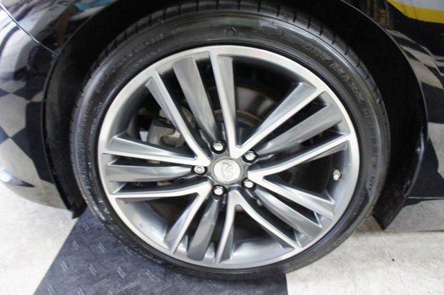 2015 Infiniti Q50 photo 5