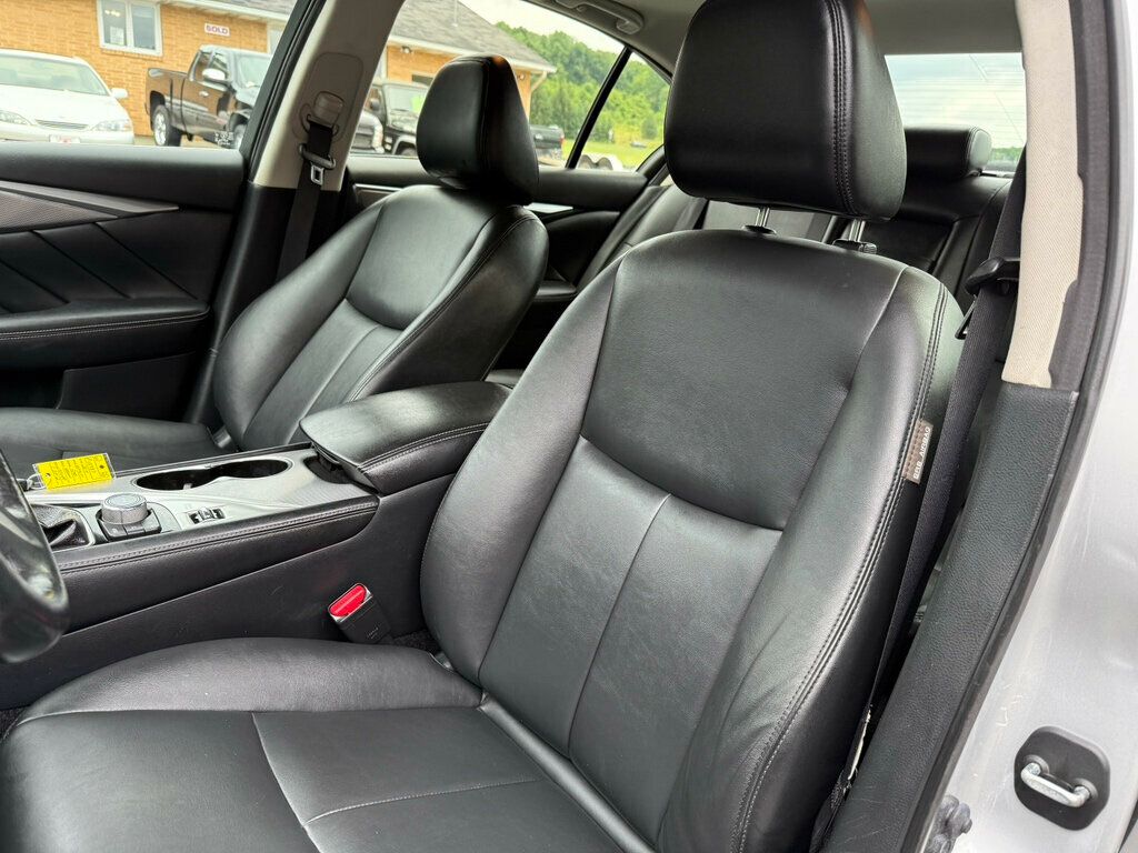 2015 Infiniti Q50 photo 17