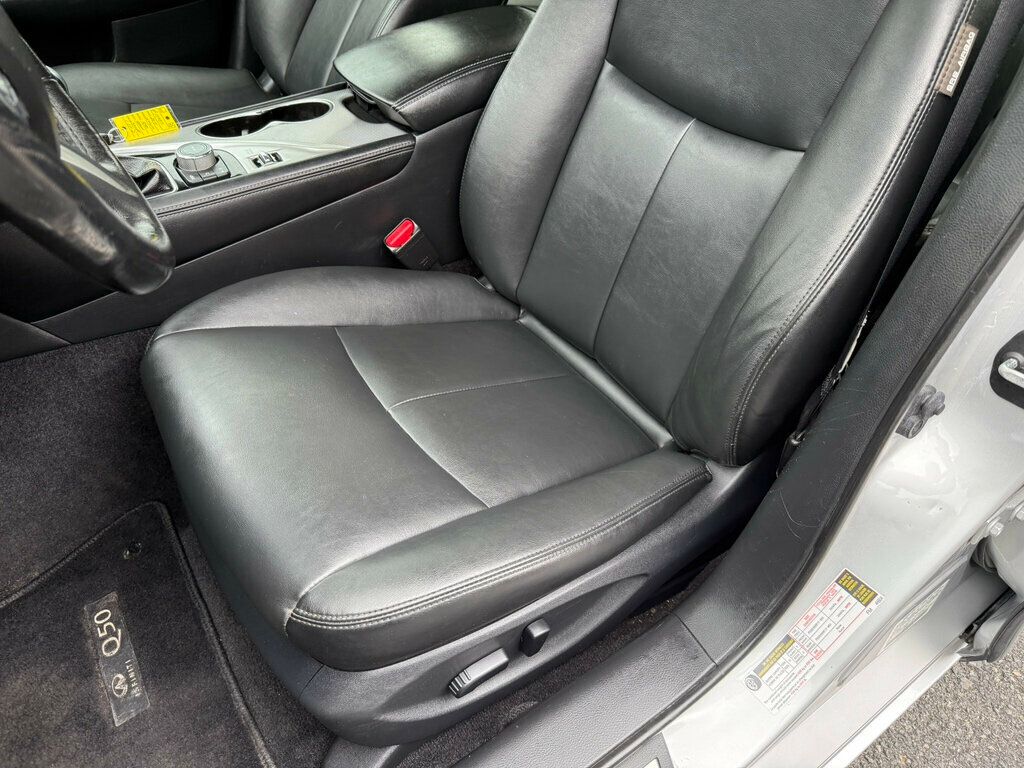 2015 Infiniti Q50 photo 18