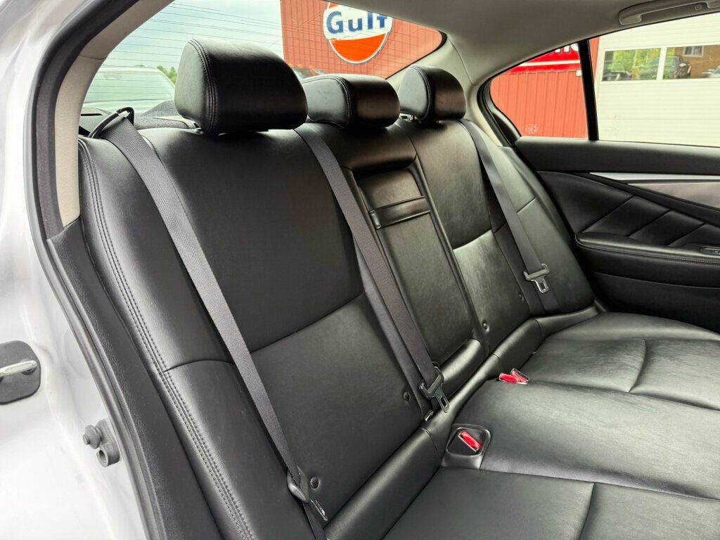2015 Infiniti Q50 photo 34