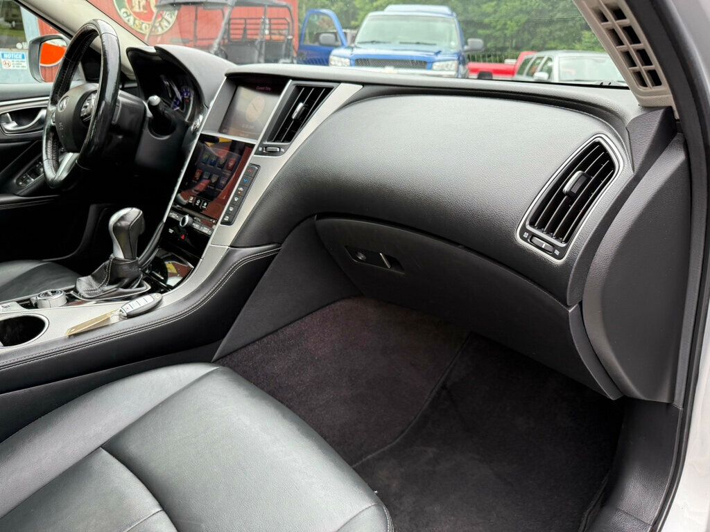 2015 Infiniti Q50 photo 43