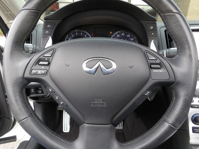 2015 INFINITI Q60 Convertible null photo 30