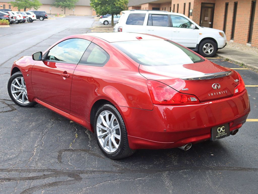 2015 Infiniti Q60 Coupe photo 10