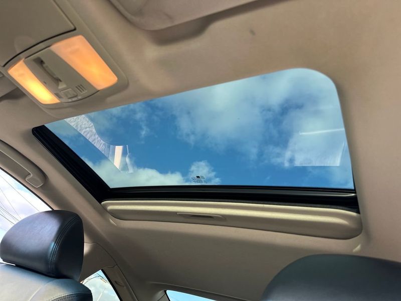 2015 INFINITI Q60 Coupe 2dr Automatic Journey RWD - 22972863 - 19