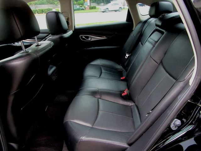 2015 INFINITI Q70 3.7 AWD 4dr Sedan - 23066417 - 15