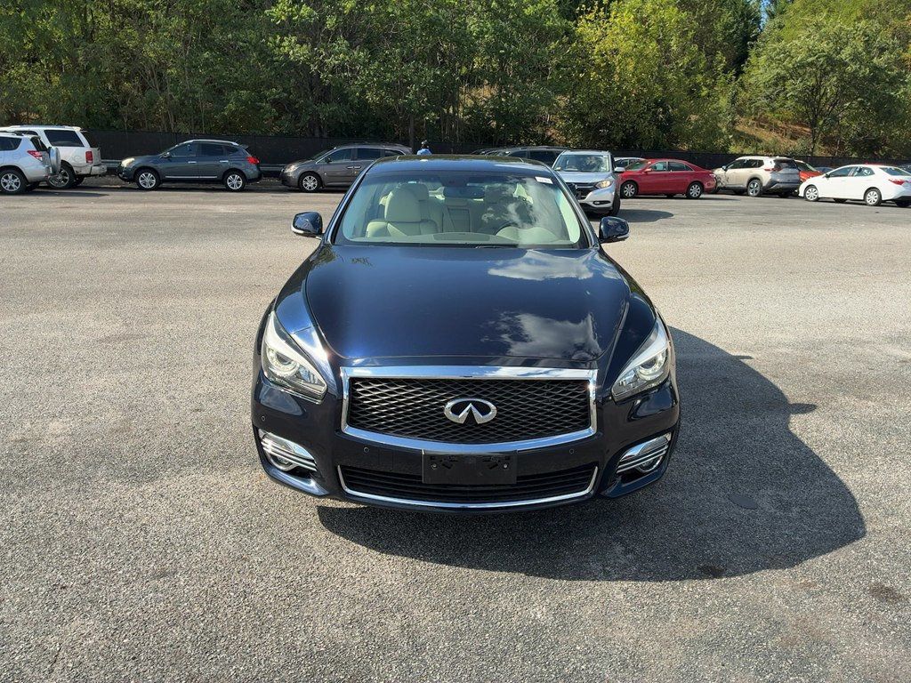 2015 Infiniti Q70 3.7 AWD photo 3