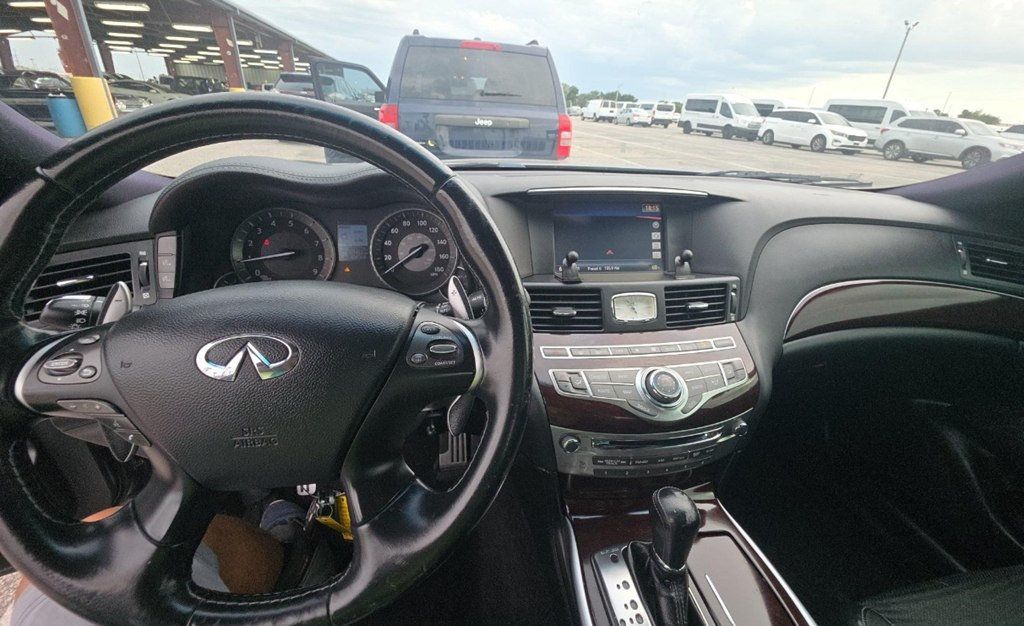 2015 INFINITI Q70 3.7 RWD 4dr Sedan - 23045286 - 9