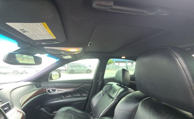 2015 INFINITI Q70 3.7 RWD 4dr Sedan - 23045286 - 13