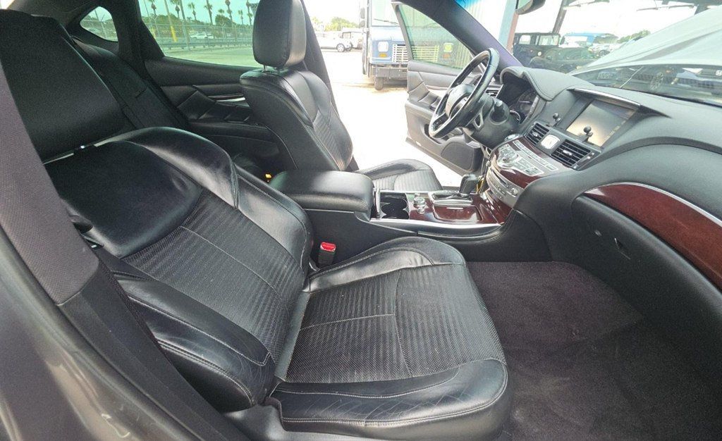 2015 INFINITI Q70 3.7 RWD 4dr Sedan - 23045286 - 7