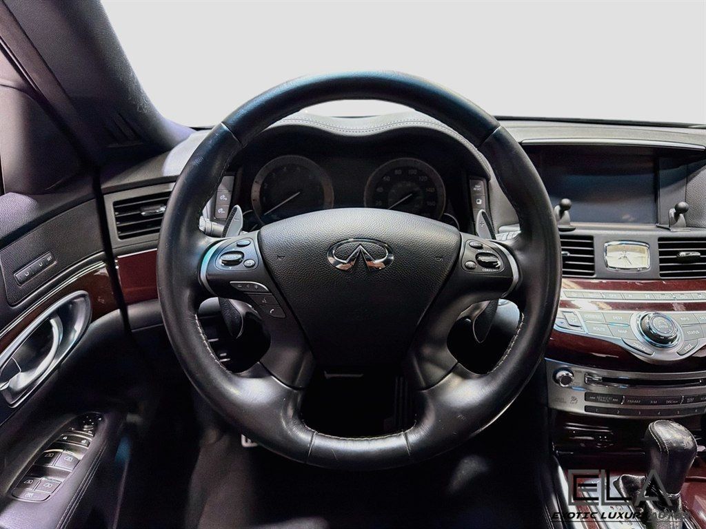 2015 INFINITI Q70 3.7 RWD 4dr Sedan - 23070345 - 11
