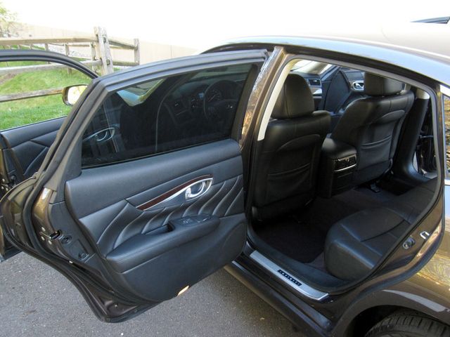 2015 INFINITI Q70L 3.7 AWD 4dr Sedan - 22934875 - 26