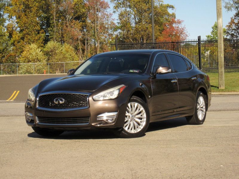 2015 Infiniti Q70L 3.7 AWD photo 2