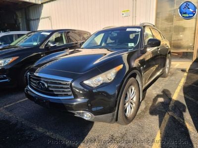 2015 INFINITI QX70