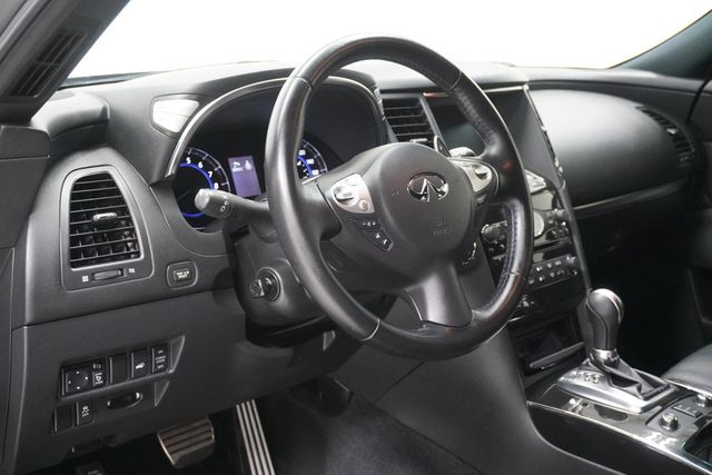 2015 INFINITI QX70 RWD 4dr - 22935407 - 8