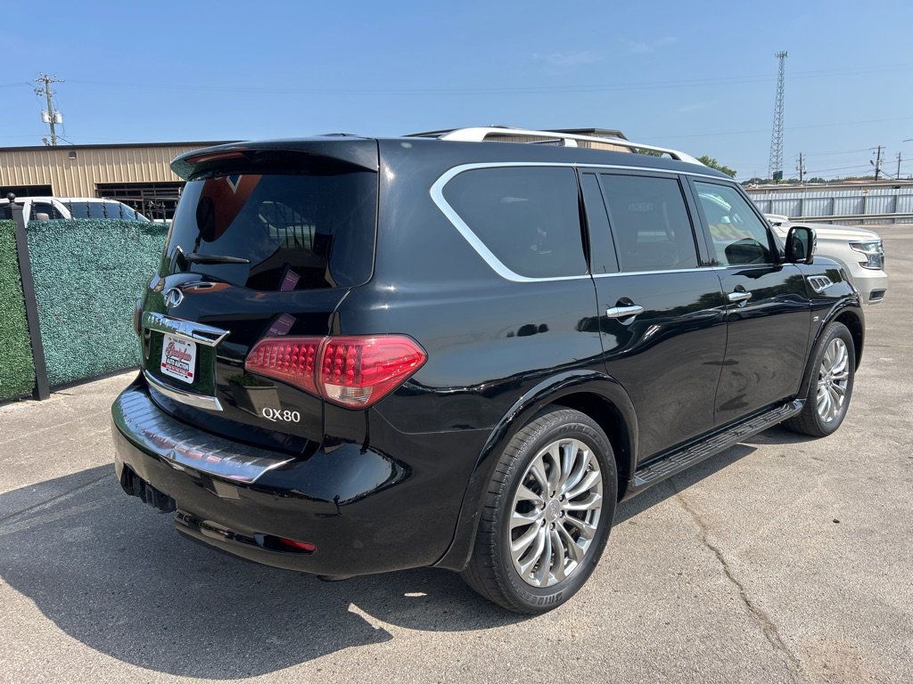 2015 Infiniti QX80 photo 3