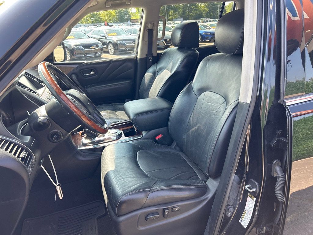 2015 Infiniti QX80 photo 8