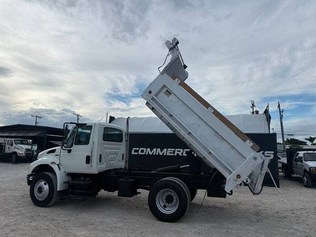 2015 International 4400 Dump Truck  - 22907231 - 1