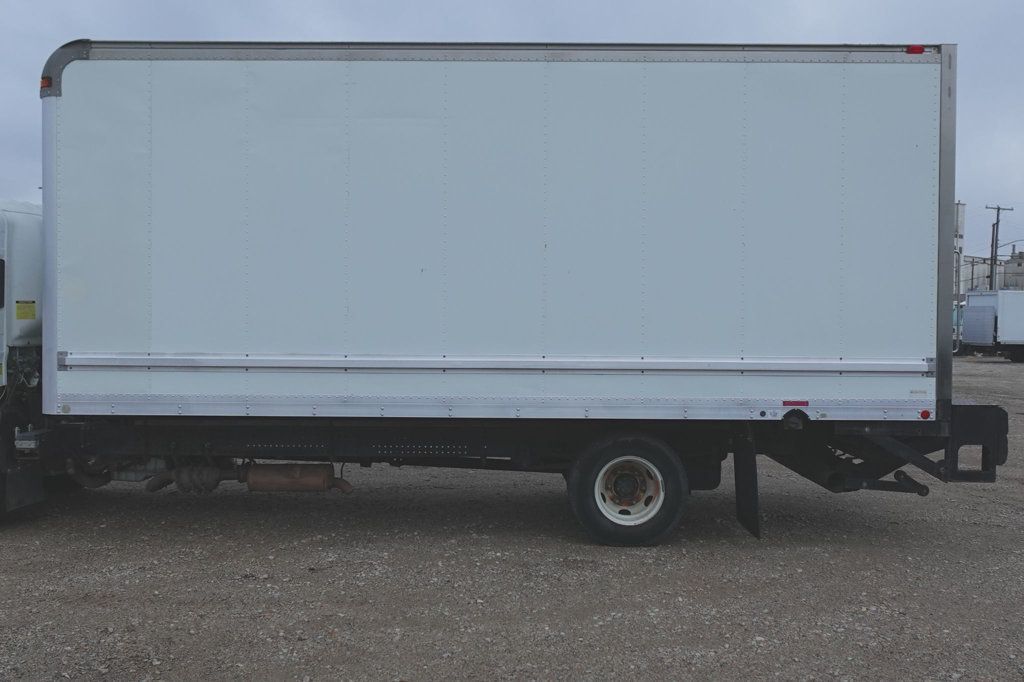 2015 Isuzu NPR (18ft Box with Lift Gate) - 22666391 - 4