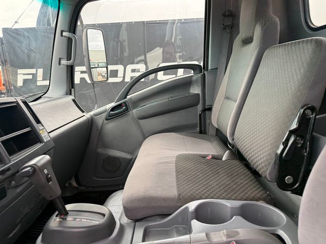 2015 Isuzu NPR 16' Box Truck Base Trim - 23002156 - 7