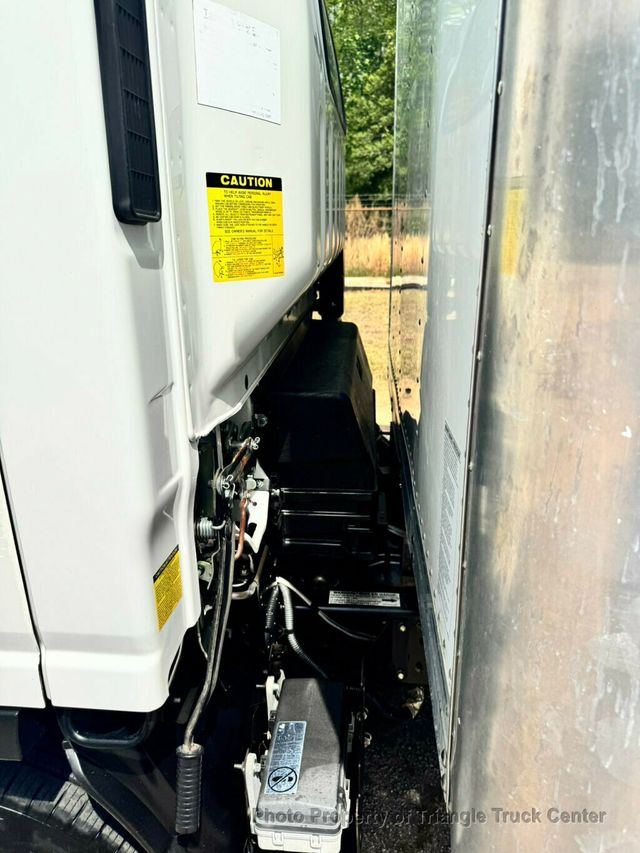 2015 Isuzu NPR BOX TRUCK JUST 34k MILES! GAS ENGINE! LIFT GATE! FINANCE OR LEASE! - 23002310 - 28
