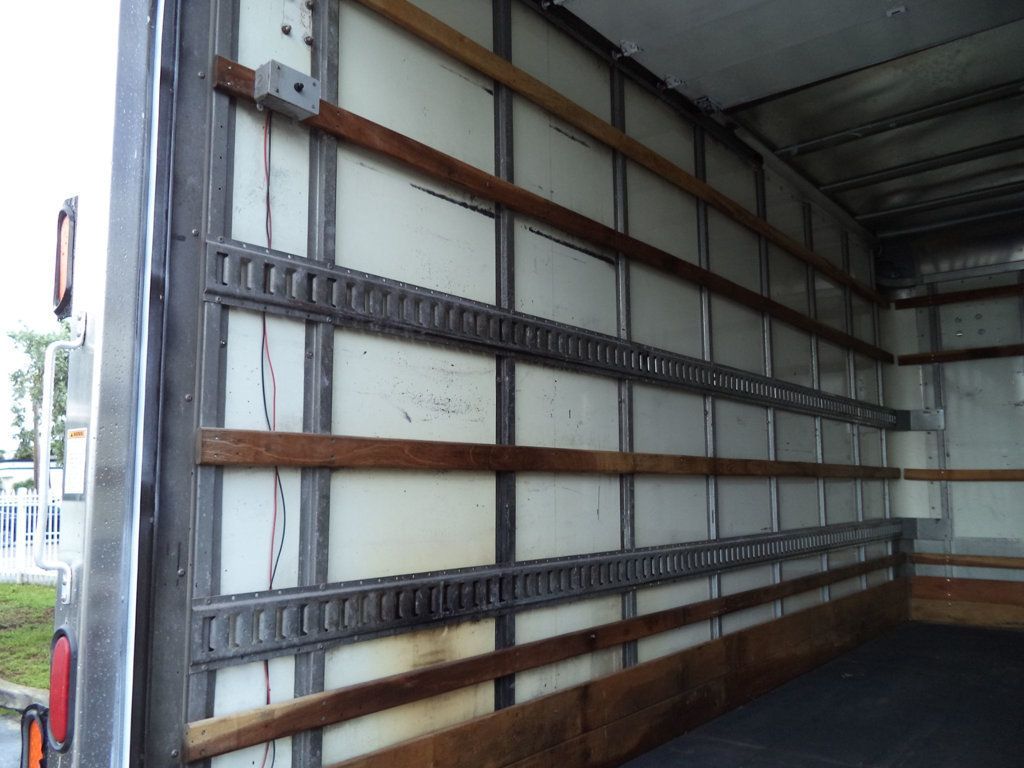 2015 Isuzu NPR HD 16ft Box Truck Dry Cargo Truck w/ Aluminum Liftgate - 22885975 - 27
