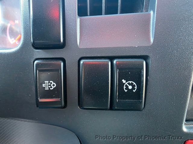 2015 Isuzu NPR HD Base Trim - 22940317 - 14