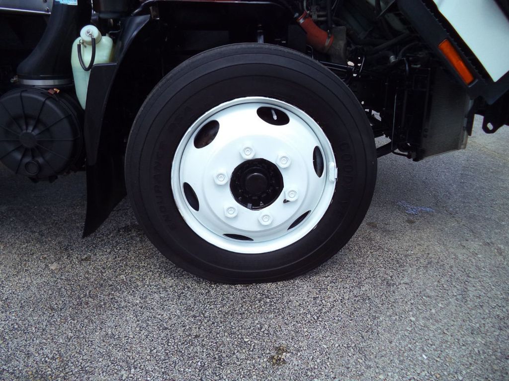 2015 Isuzu NRR 18FT DRY BOX. BOX TRUCK CARGO TRUCK - 22002721 - 15